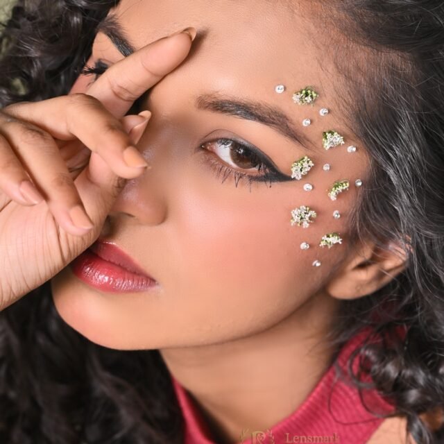 Some people follow trends. Others are the trend. 🔥
Madhurima bringing that high-fashion energy to the Lensmark studio. From the floral accents to that unmistakable gaze, we don’t just take pictures—we create icons.

Stop settling for "okay" headshots. It’s time for a portrait that actually does you justice.

📸 Model: @Madhurima (Insert Handle)
💄 Makeup: @dipzzmakeover
🎨 Photography: @LensmarkPhotographia

Book your fashion session via DM. Slots for March are filling fast!

#lensmarkphotographia #fashionportrait #editorialvibes #modelli̇fe #sultrygaze #portraitsnyc #HighFashion #visualstorytelling