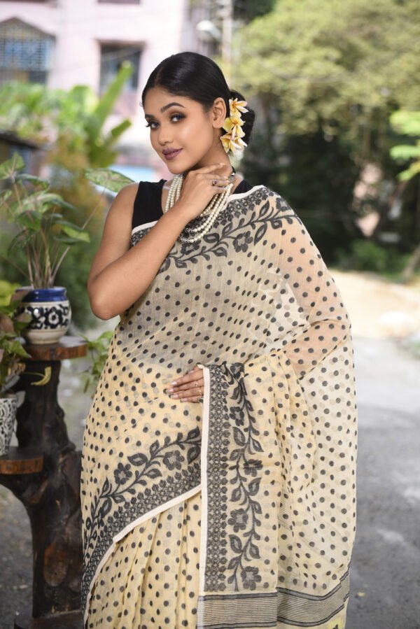 Outoor Boutique Shoot CTL3025 - Image 17