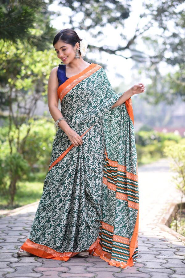 Outdoor Saree Shoot OCTL5025 - Image 20