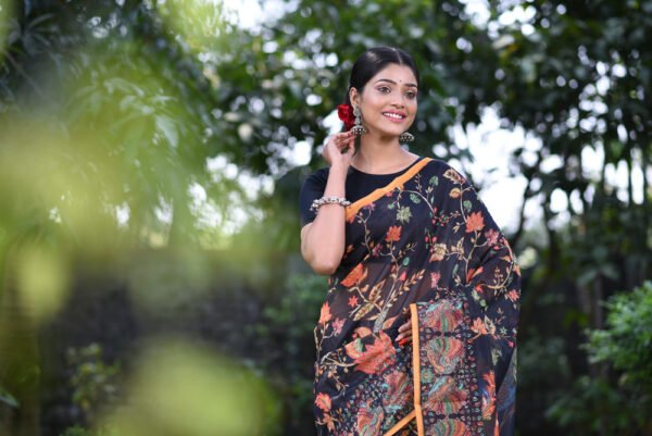 Outdoor Saree Shoot OCTL5025 - Image 21