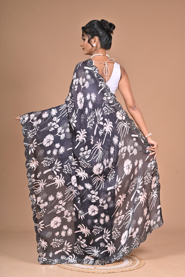 Premium Saree Catalog Shoot – PCL8025  - Image 30